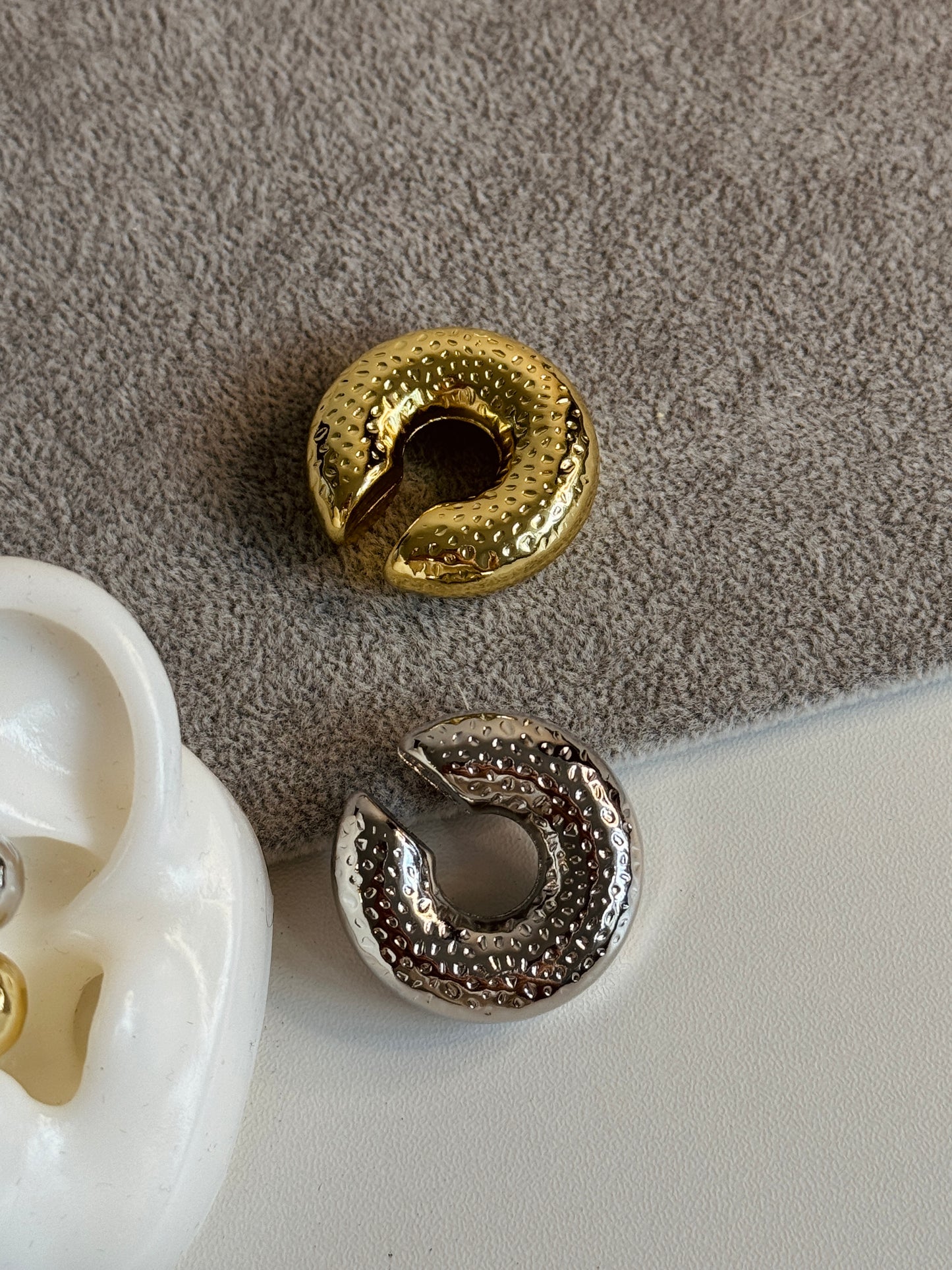 Kiki Ear Cuff