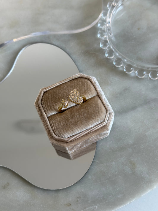 Ana Ring
