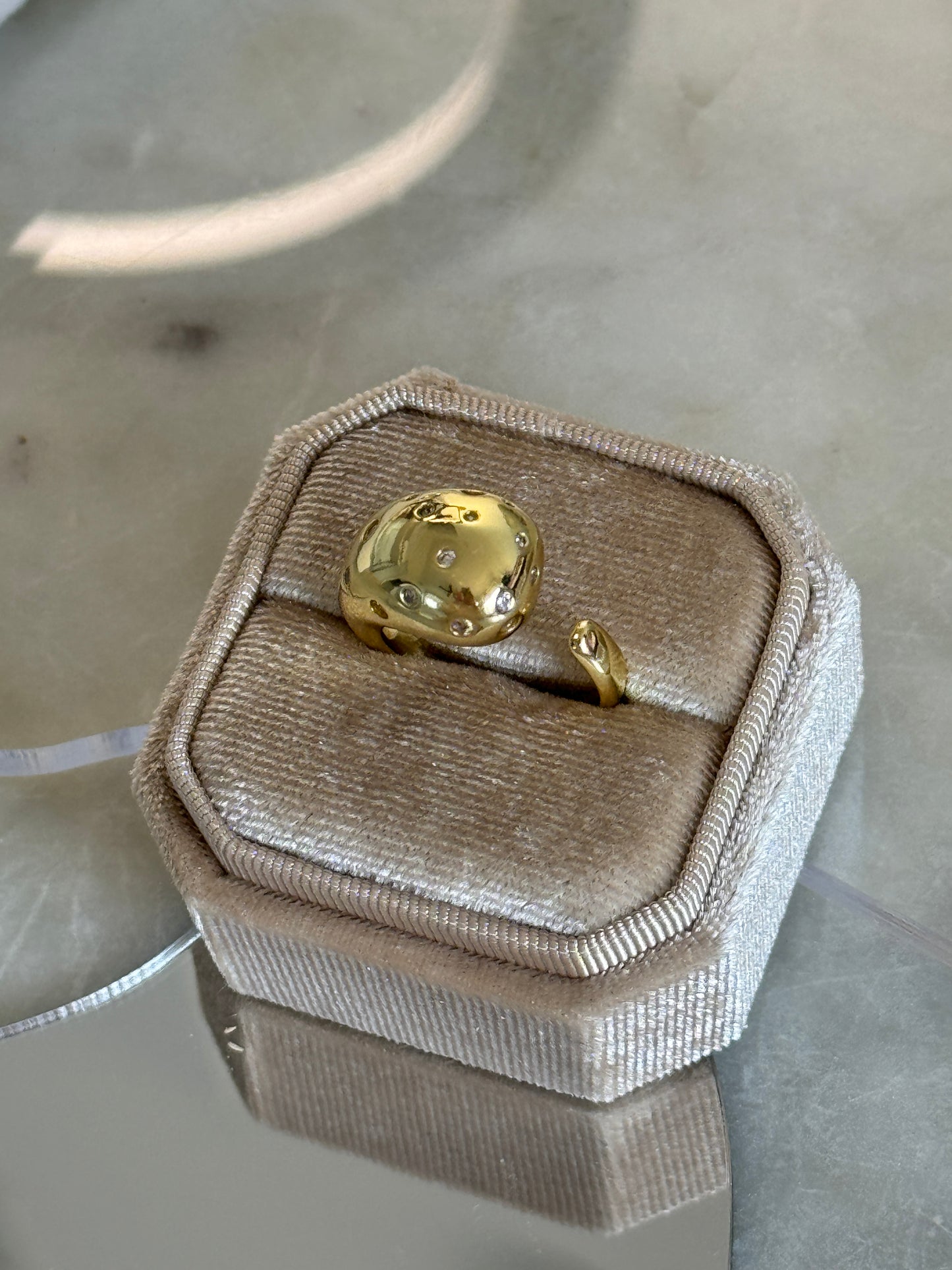 Clara Ring