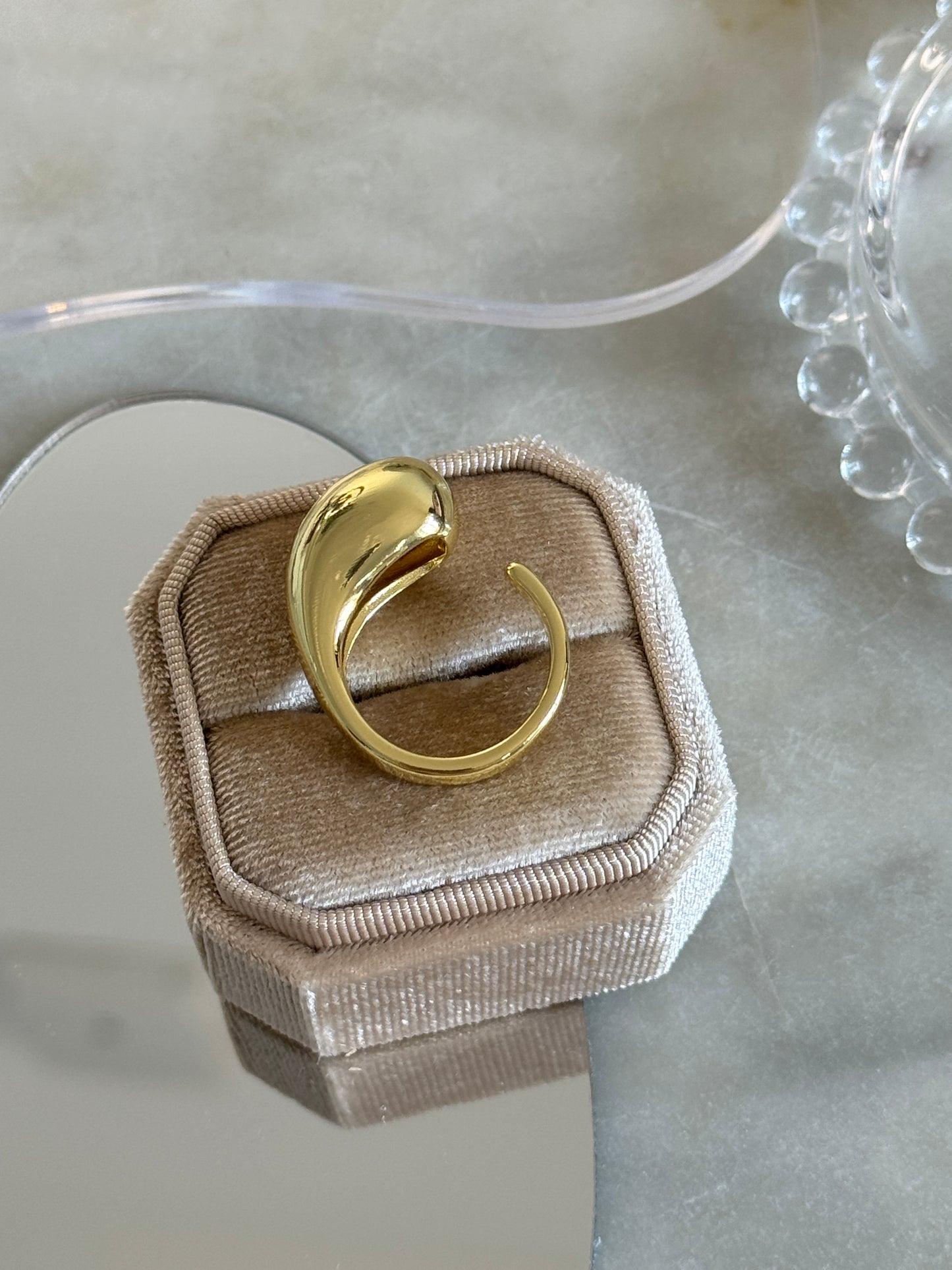 Luna Ring