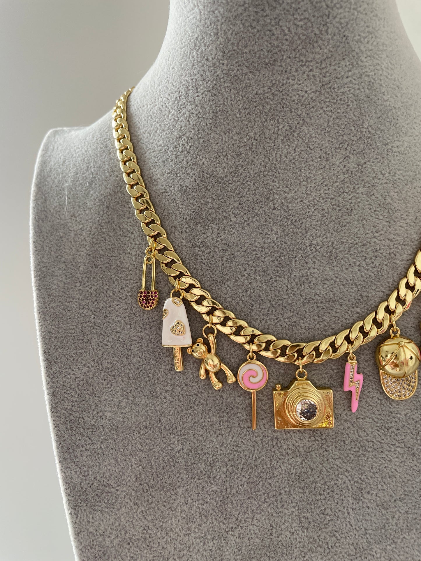 Camarita Necklace