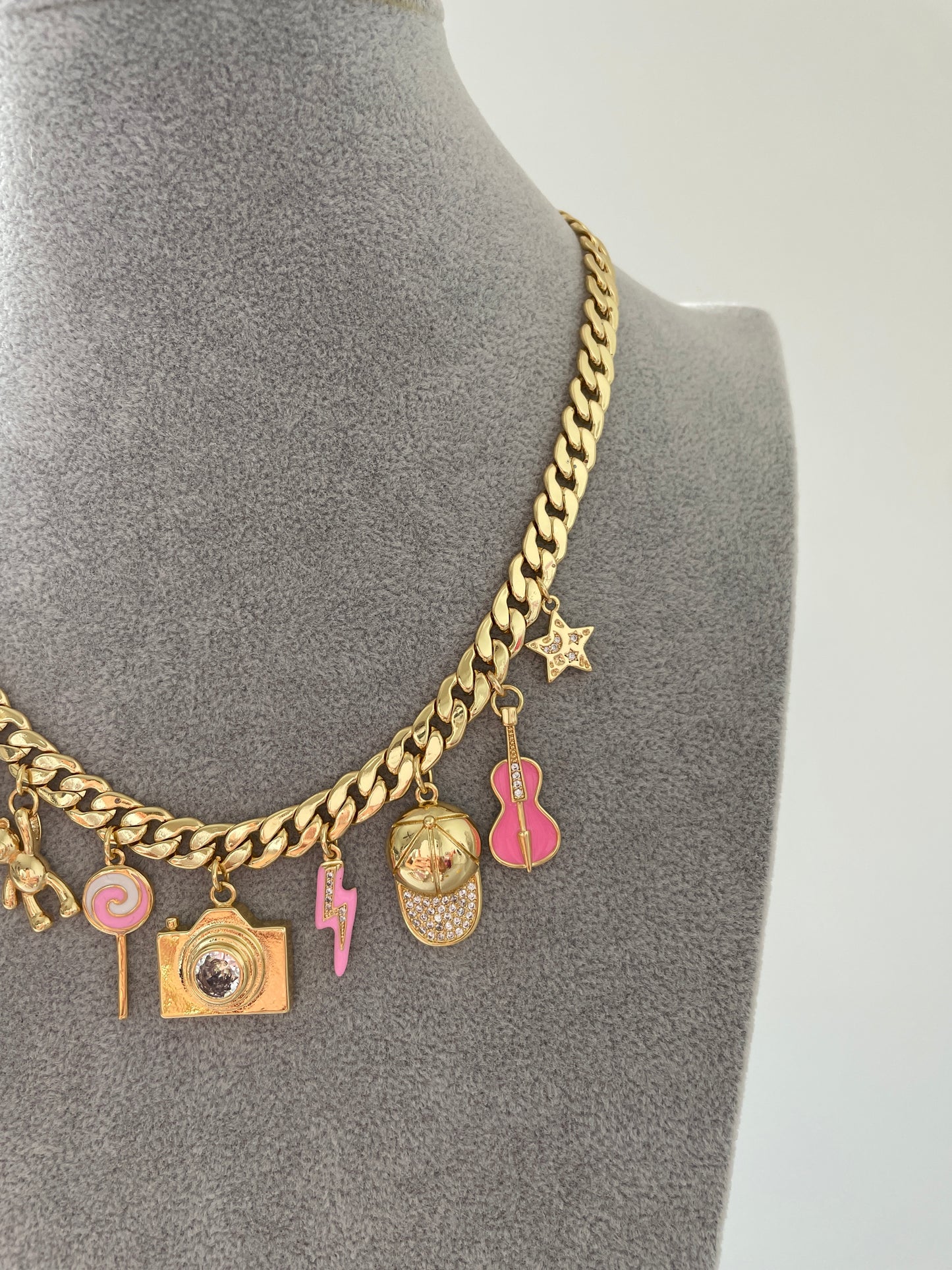 Camarita Necklace
